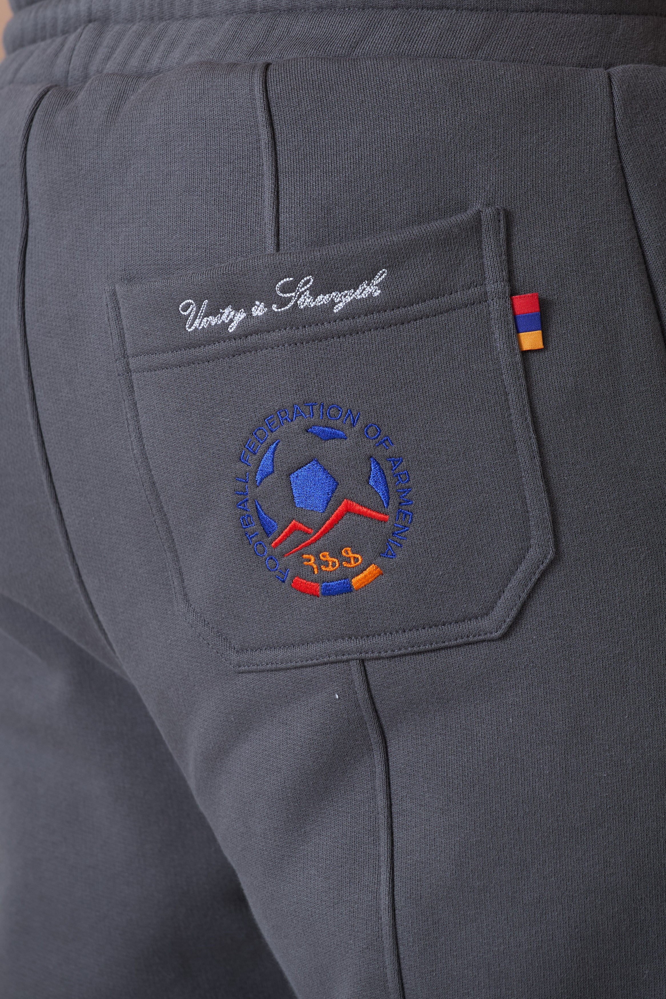 AZAT MARD X FOOTBALL FEDERATION OF ARMENIA JOGGERS - Image 3