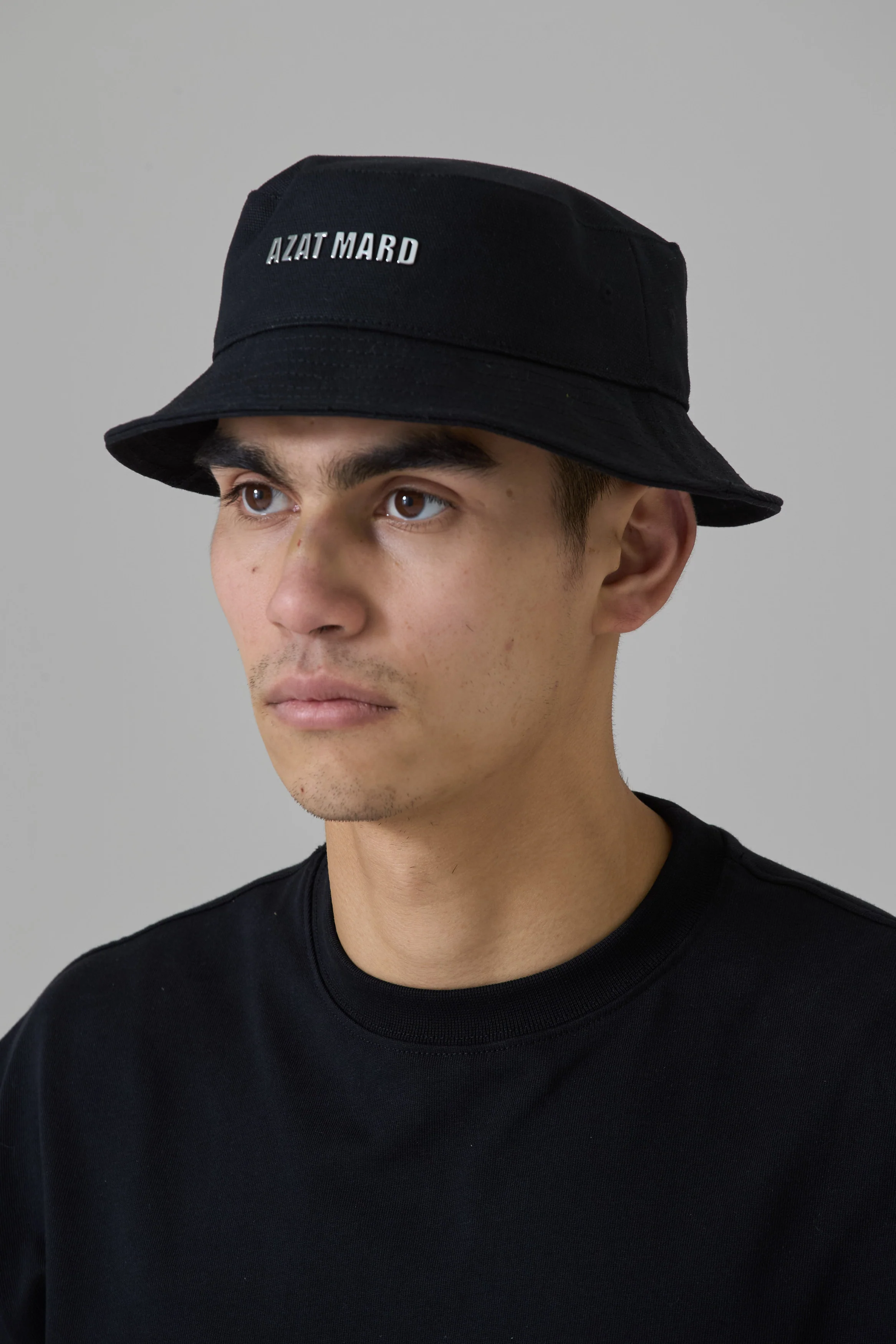 BLACK BUCKET HAT - Image 3