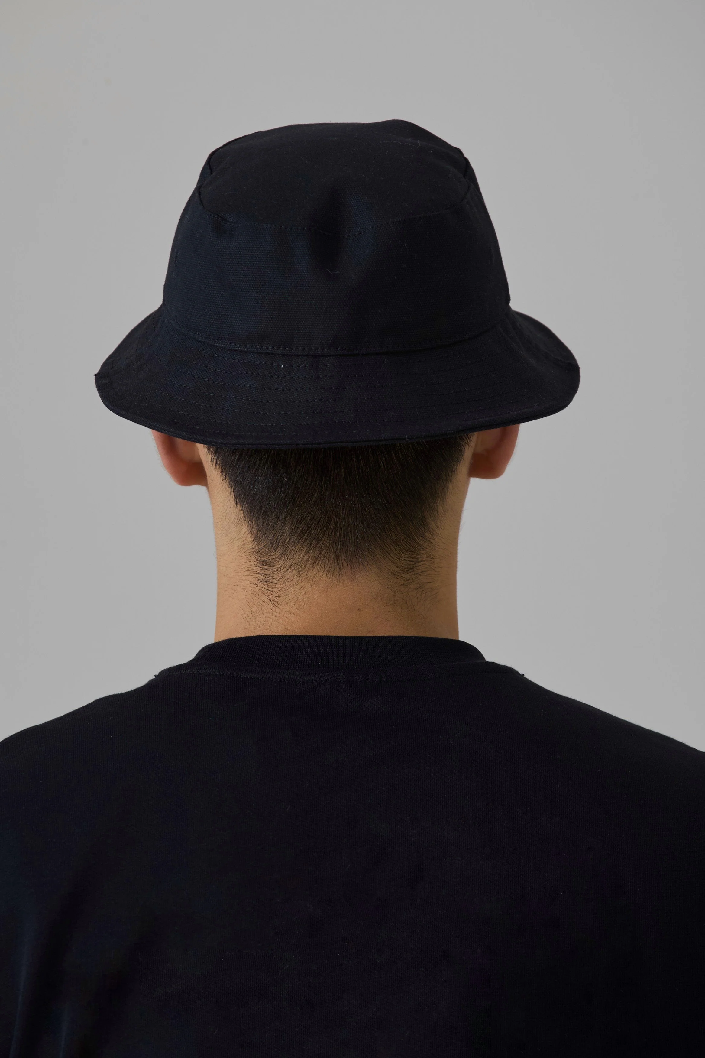 BLACK BUCKET HAT - Image 5