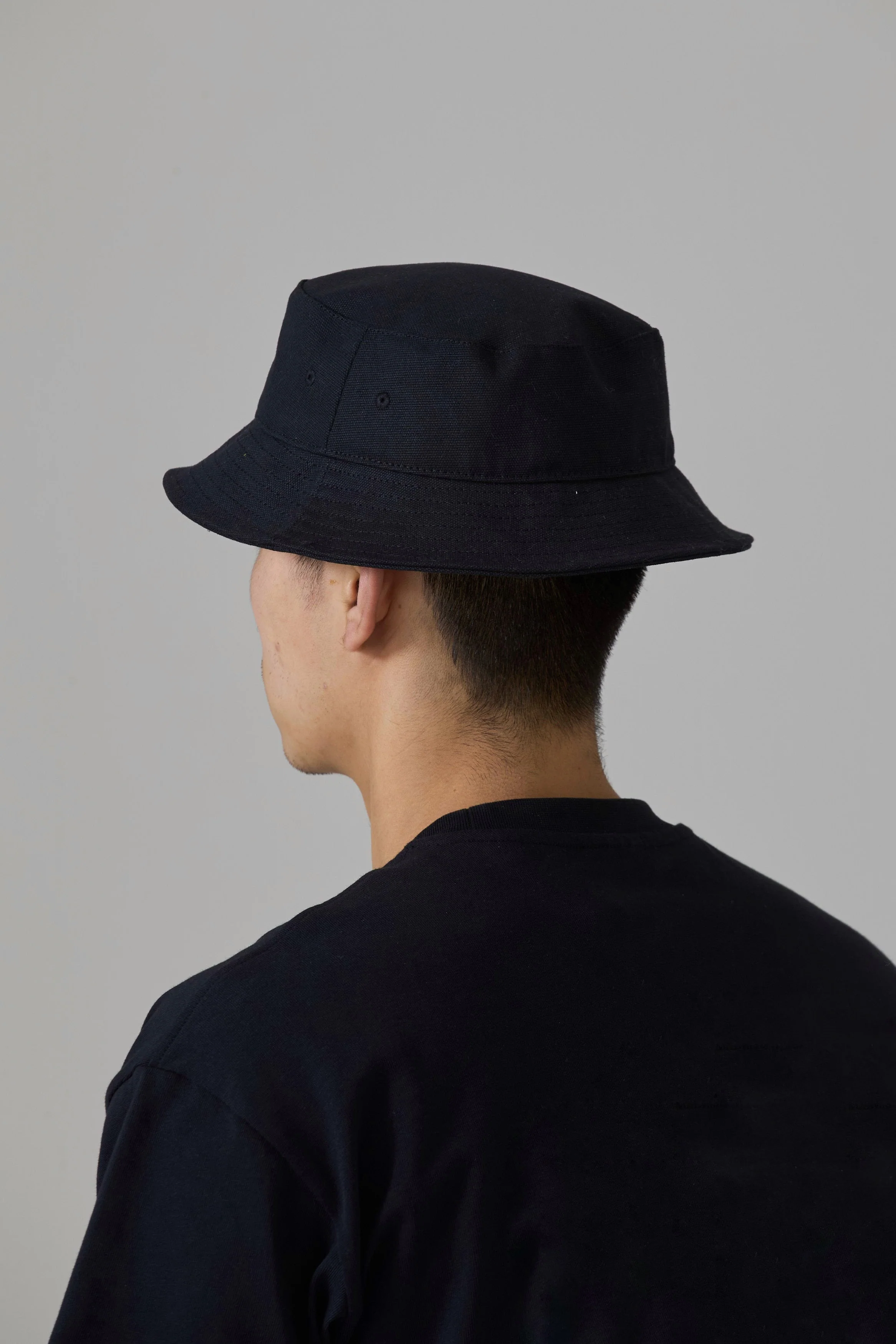 BLACK BUCKET HAT - Image 6