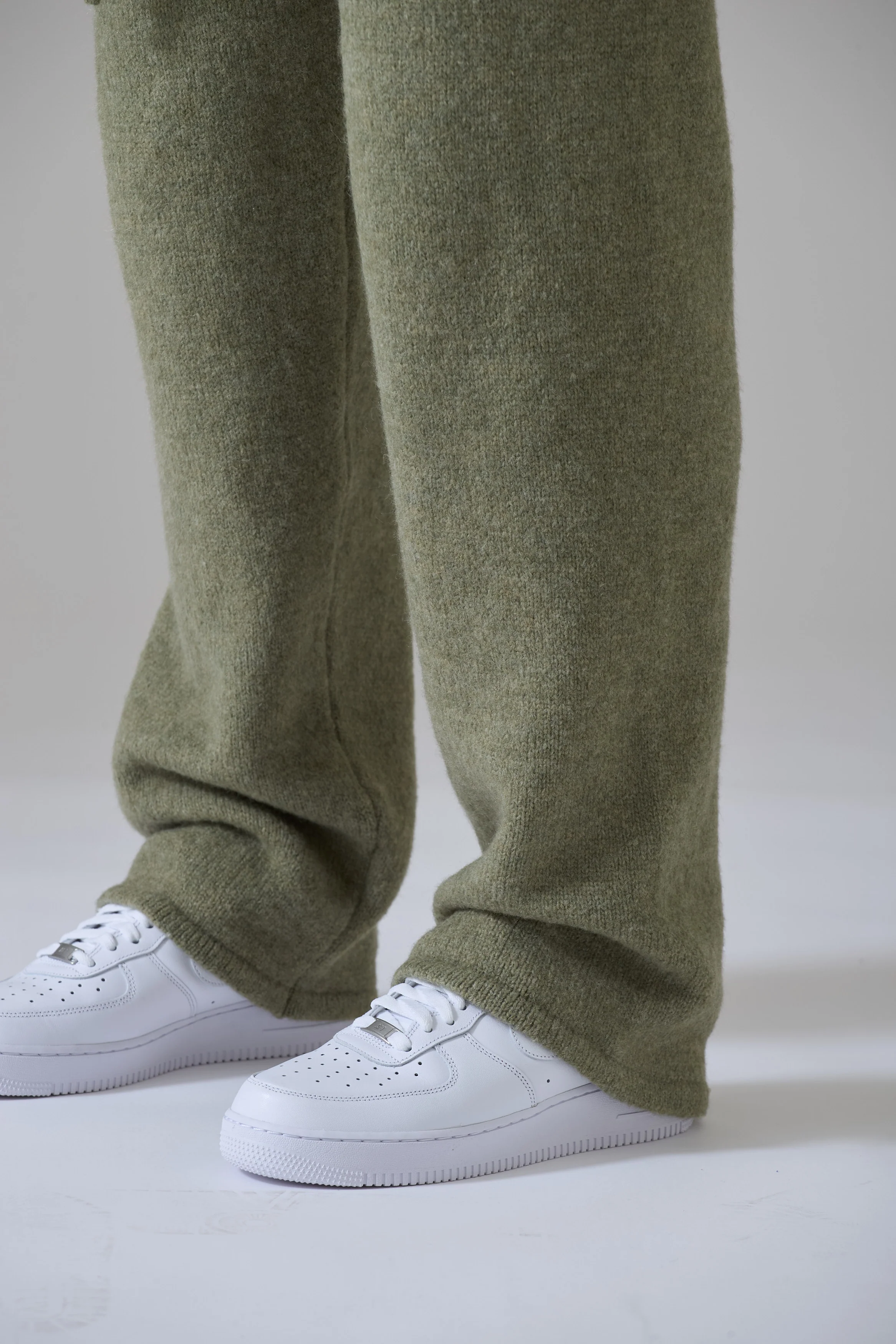 DARK SAGE KNITWEAR PANTS - Image 5