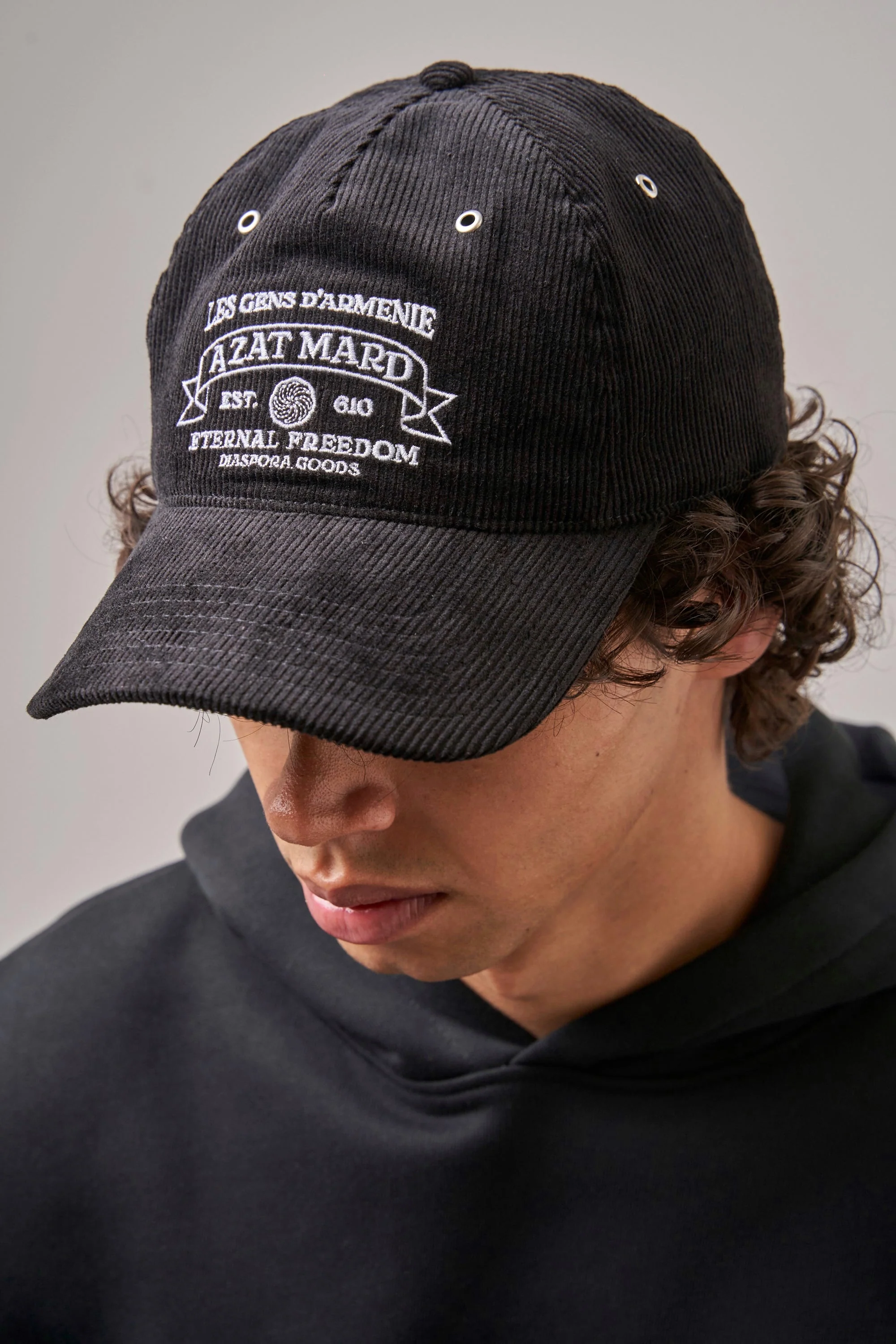 ETERNAL FREEDOM BLACK CORDUROY BASEBALL CAP - Image 2