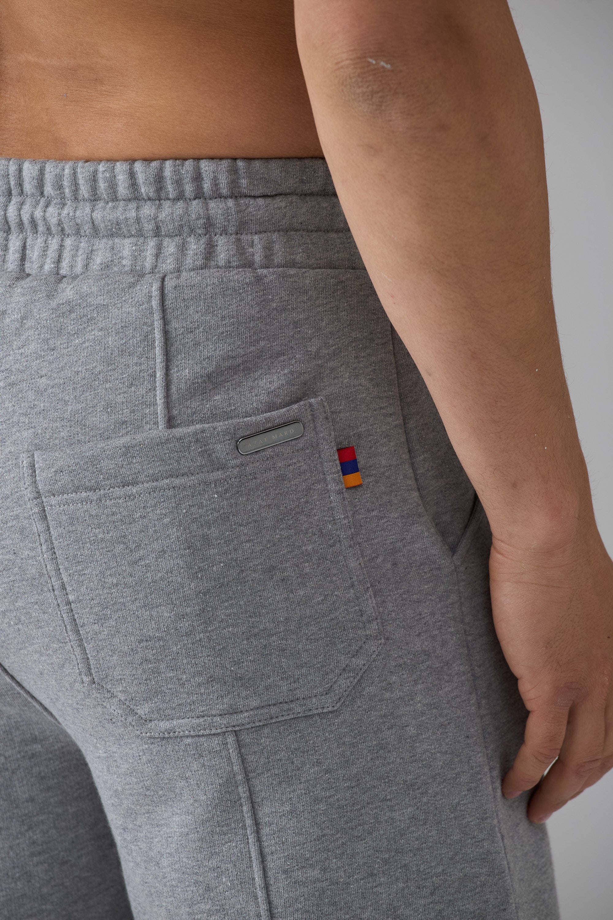 LES GENS HEATHER GREY WITH BLUE SHORTS - Image 3