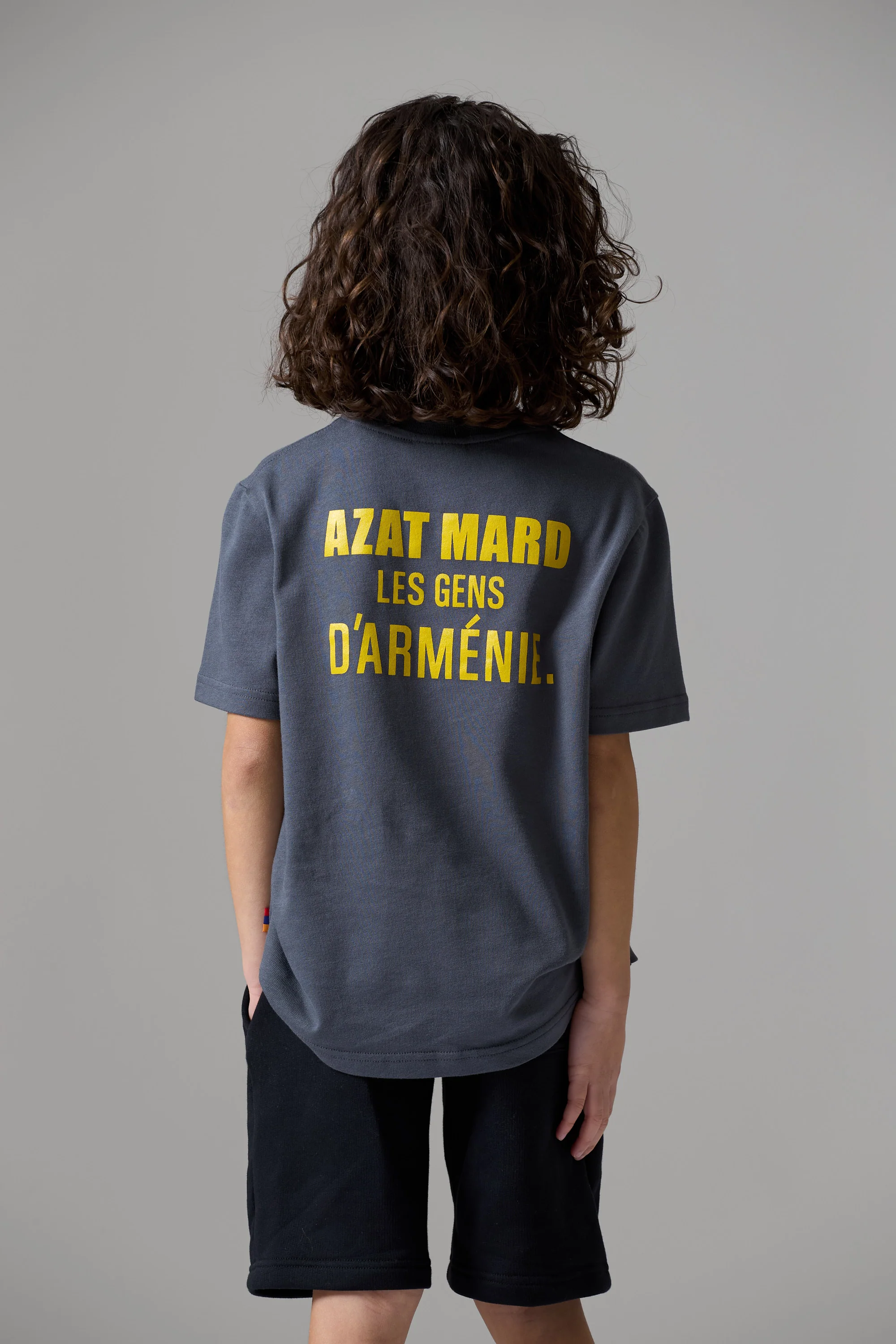 LES GENS CHARCOAL/YELLOW KIDS T-SHIRT - Image 8
