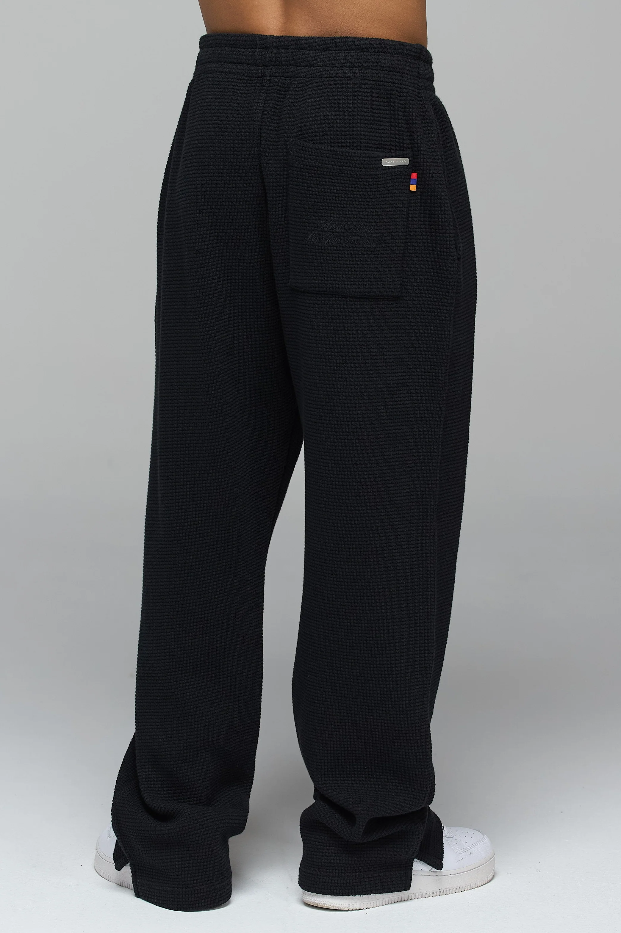 LES GENS SIGNATURE STRAIGHT LEG WAFFLE JOGGERS - Image 2