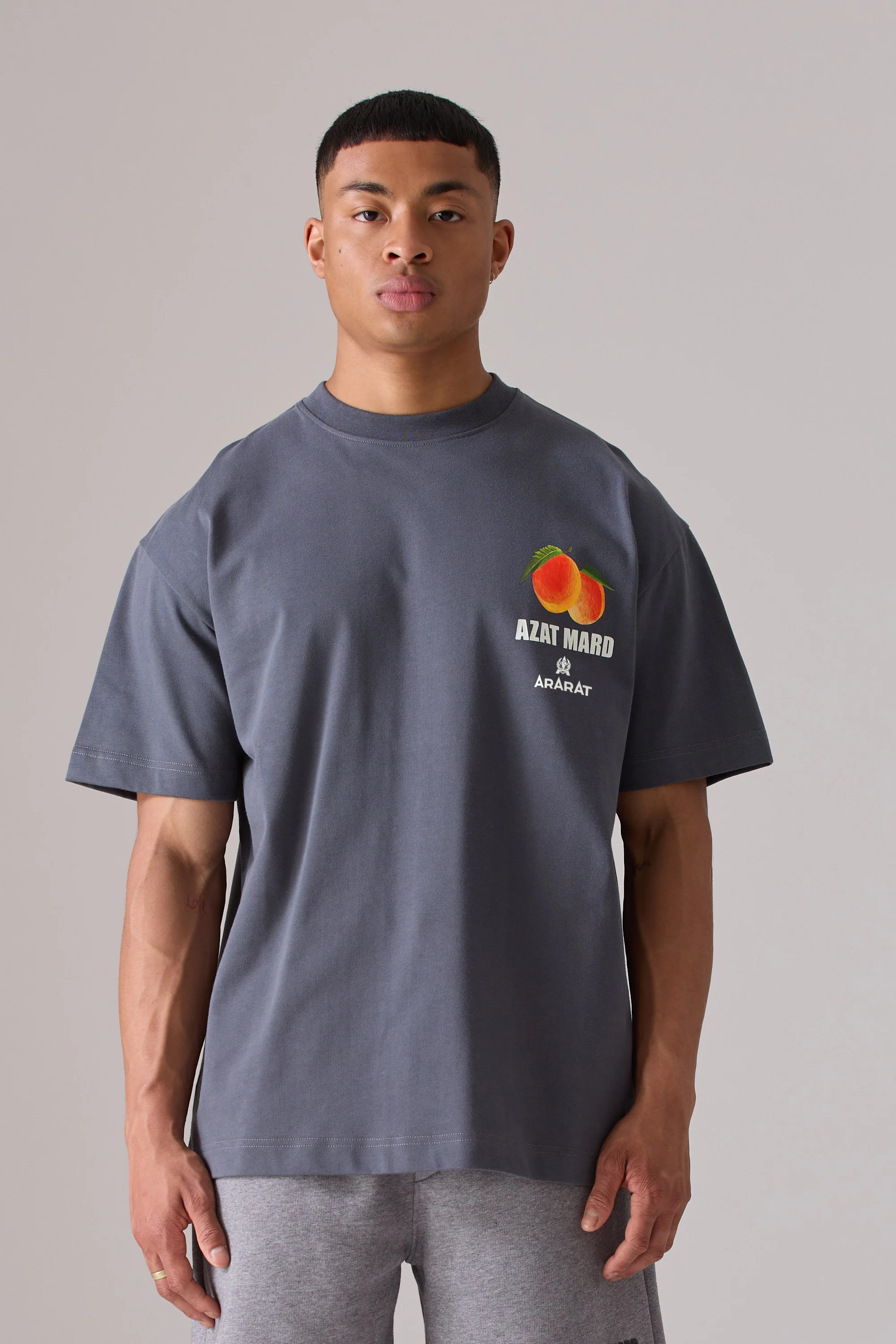LIMITED EDITION AZAT MARD X ARARAT BRANDY T-SHIRT - Image 4