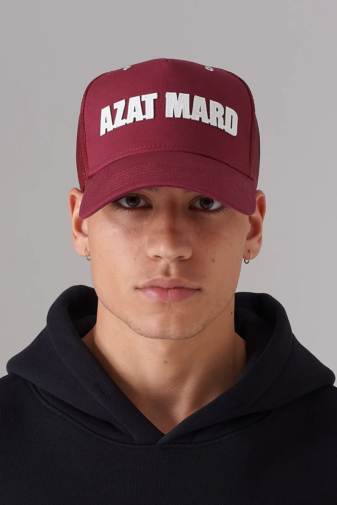MAROON AND WHITE IMPACT MESH CAP