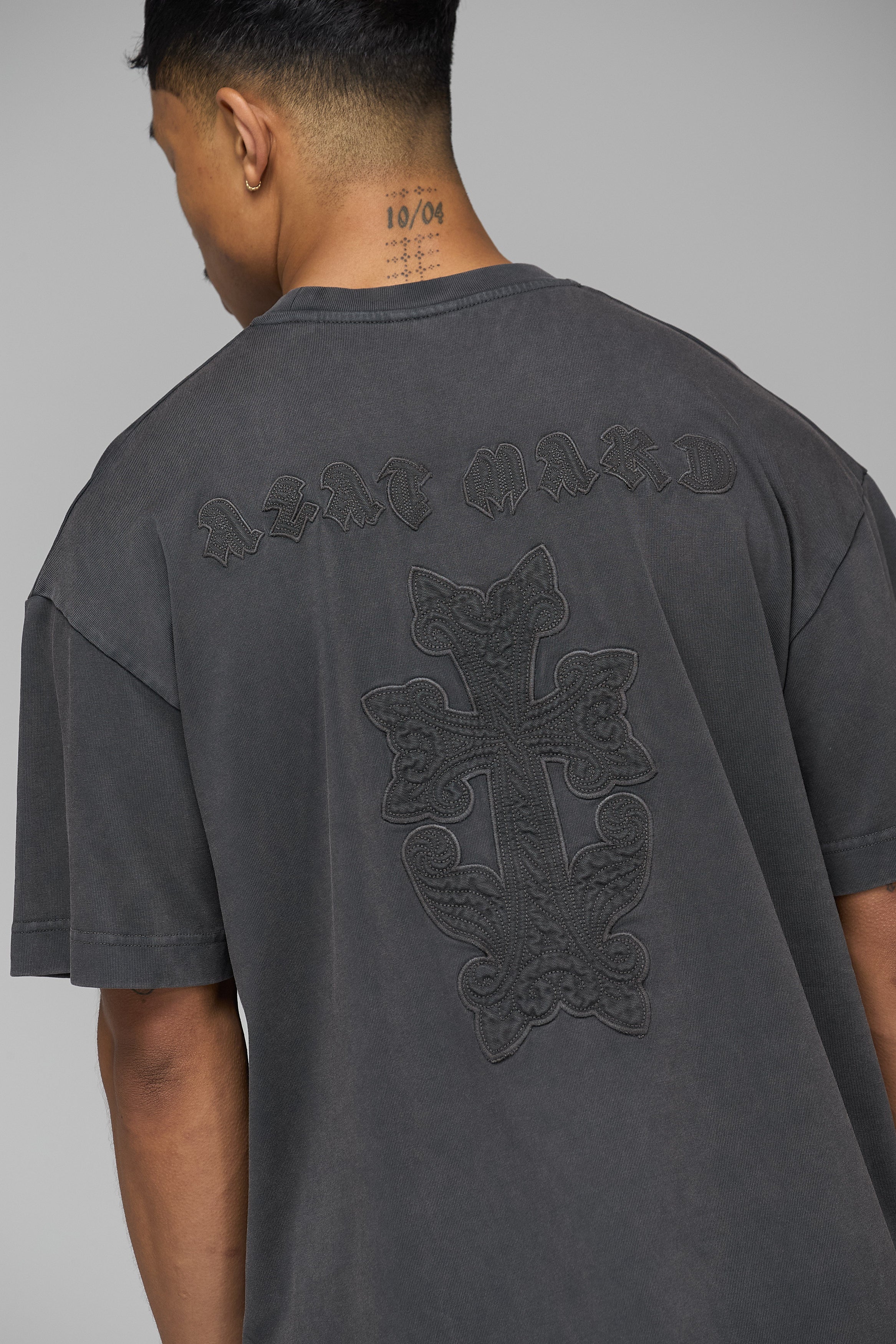 SPECIAL EDITION ARMENIAN KHACHKAR WASHED GREY T-SHIRT - Image 3