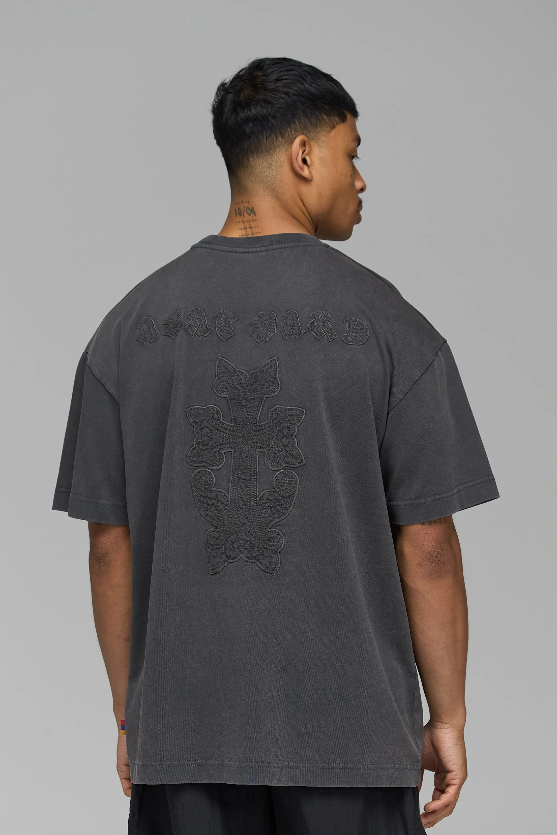 SPECIAL EDITION ARMENIAN KHACHKAR WASHED GREY T-SHIRT - Image 5