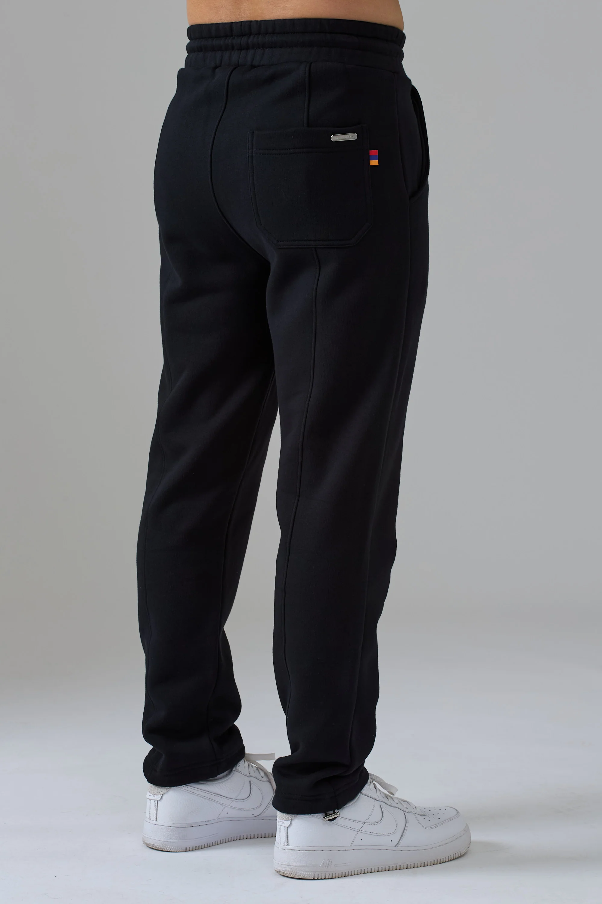 WORLD FAMOUS AZAT MARD TEAM BLACK JOGGERS - Image 4