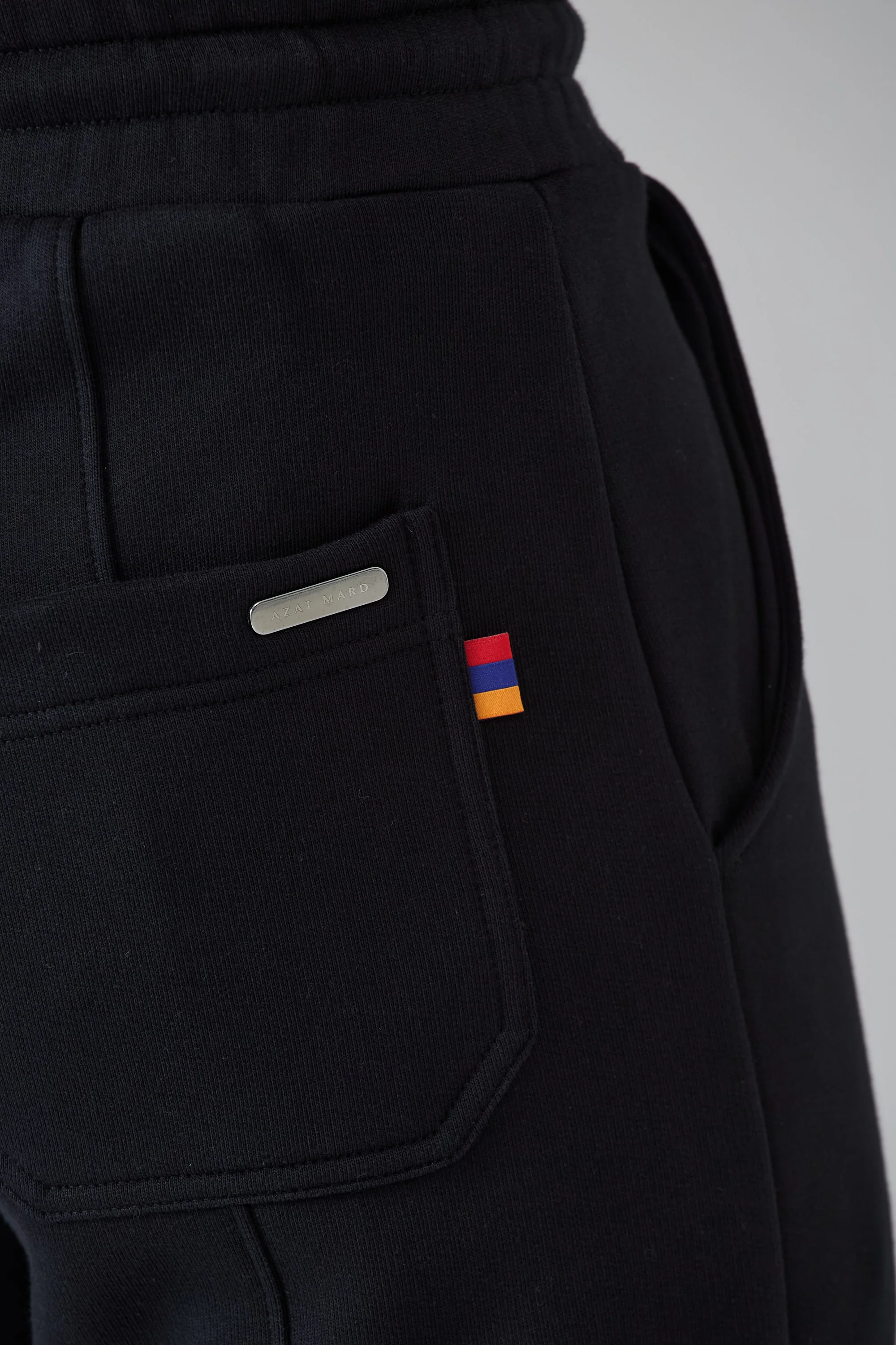 WORLD FAMOUS AZAT MARD TEAM BLACK JOGGERS - Image 5